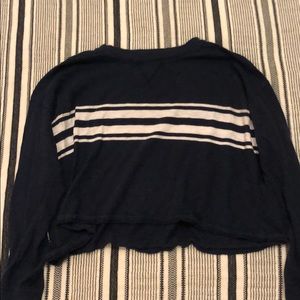 navy blue long-sleeve t-shirt